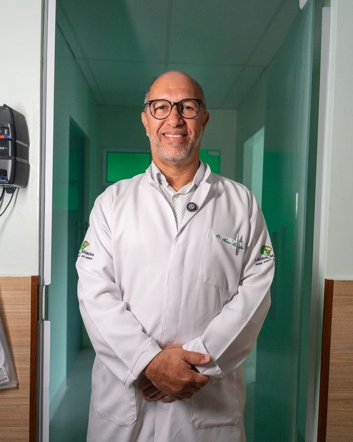 Trabalho da correria para Latidos e Miados